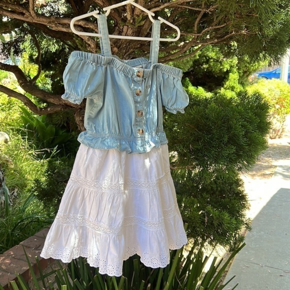 Bundle girls vintage dresses size 5 & 6‎ Guess/Calvin Klein - Picture 2 of 9
